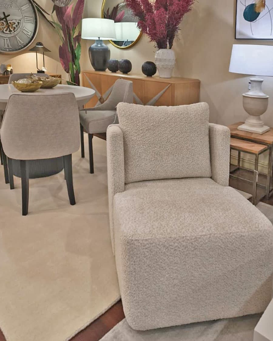 Hogar amueblado y decorado de principio a fin por Muebles Cordal en Pontevedra